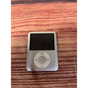 Apple iPod Nano (3rd Generation) A1236 4GB - WORKING